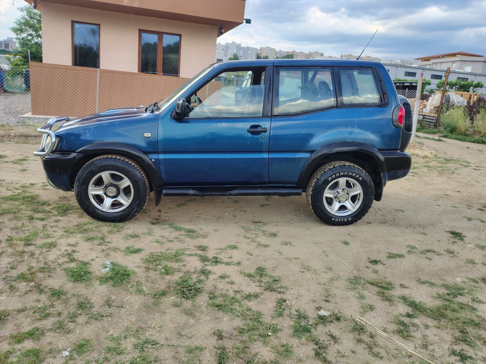 Nissan Terrano Бензин 4x4, снимка 3 - Автомобили и джипове - 55055452