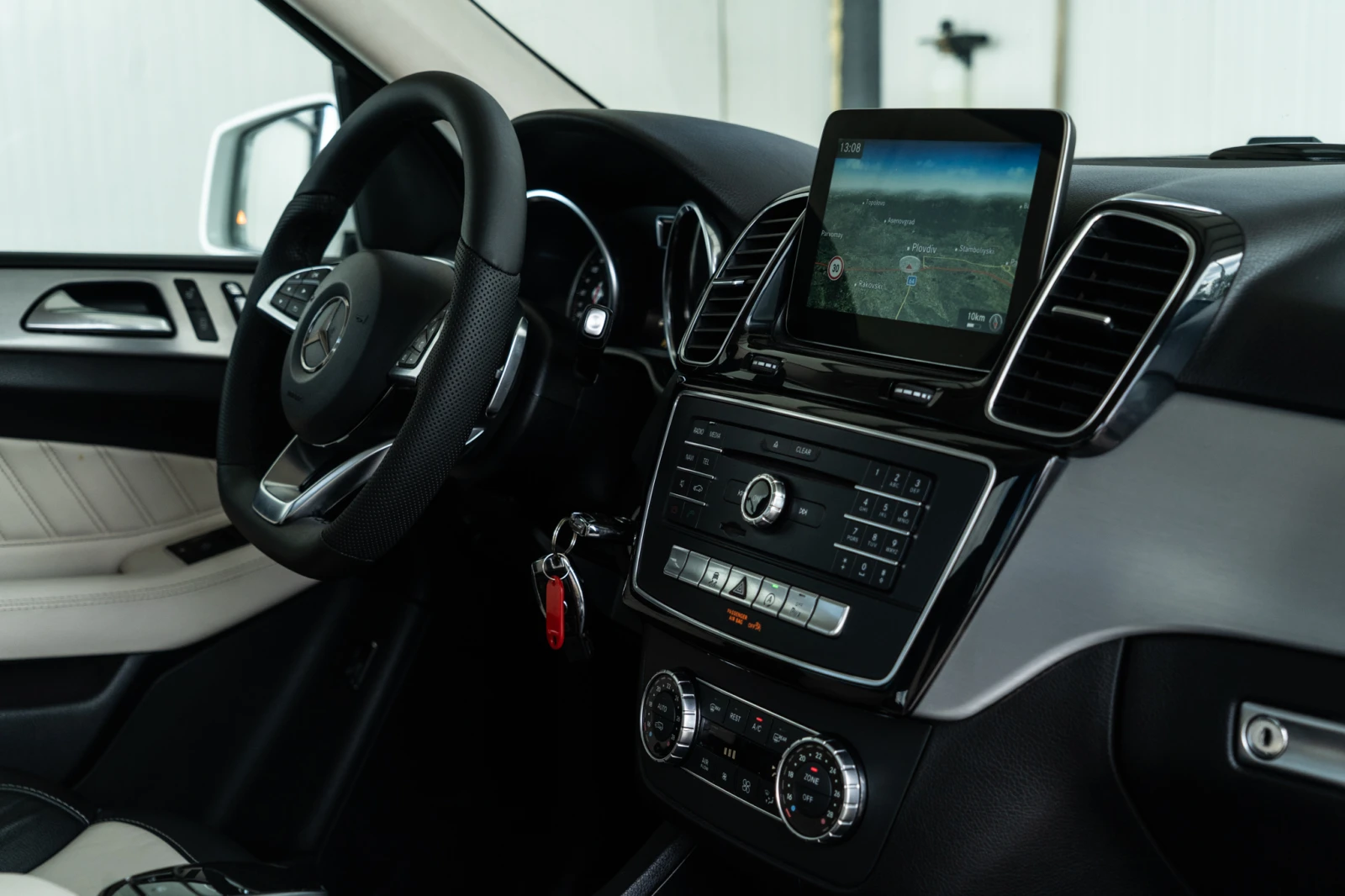 Mercedes-Benz GLE 350 D = V6 = 4MATIC = 2017 = ГАРАНЦИЯ = ЛИЗИНГ, снимка 16 - Автомобили и джипове - 55168296