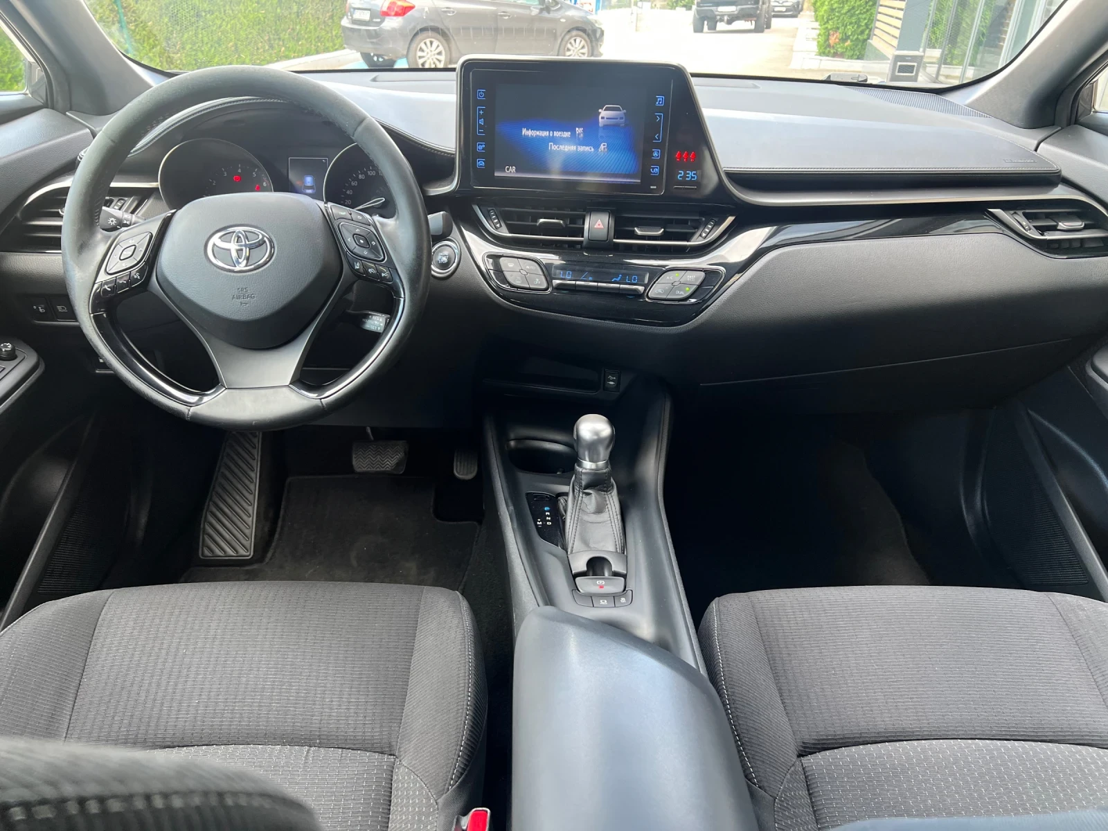 Toyota C-HR 1.2 Turbo AWD, снимка 10 - Автомобили и джипове - 55229234