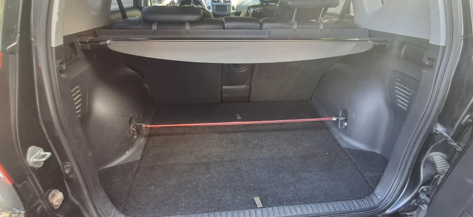 Toyota Rav4, снимка 8 - Автомобили и джипове - 55683399