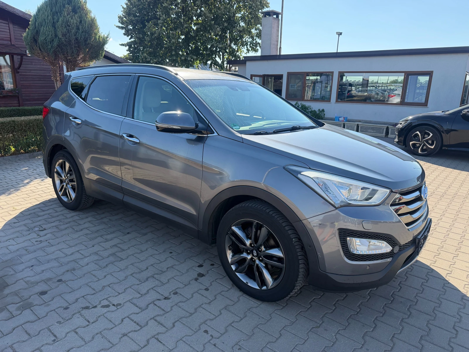 Hyundai Santa fe 2.2CRDI 4WD AVTOMAT/KOJA/NAVI/KAMERA EURO 6, снимка 4 - Автомобили и джипове - 56119803