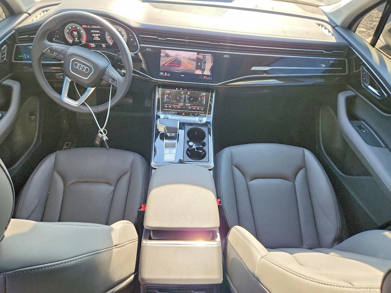 Audi Q7 3.0l Premium Plus, снимка 8 - Автомобили и джипове - 56485276