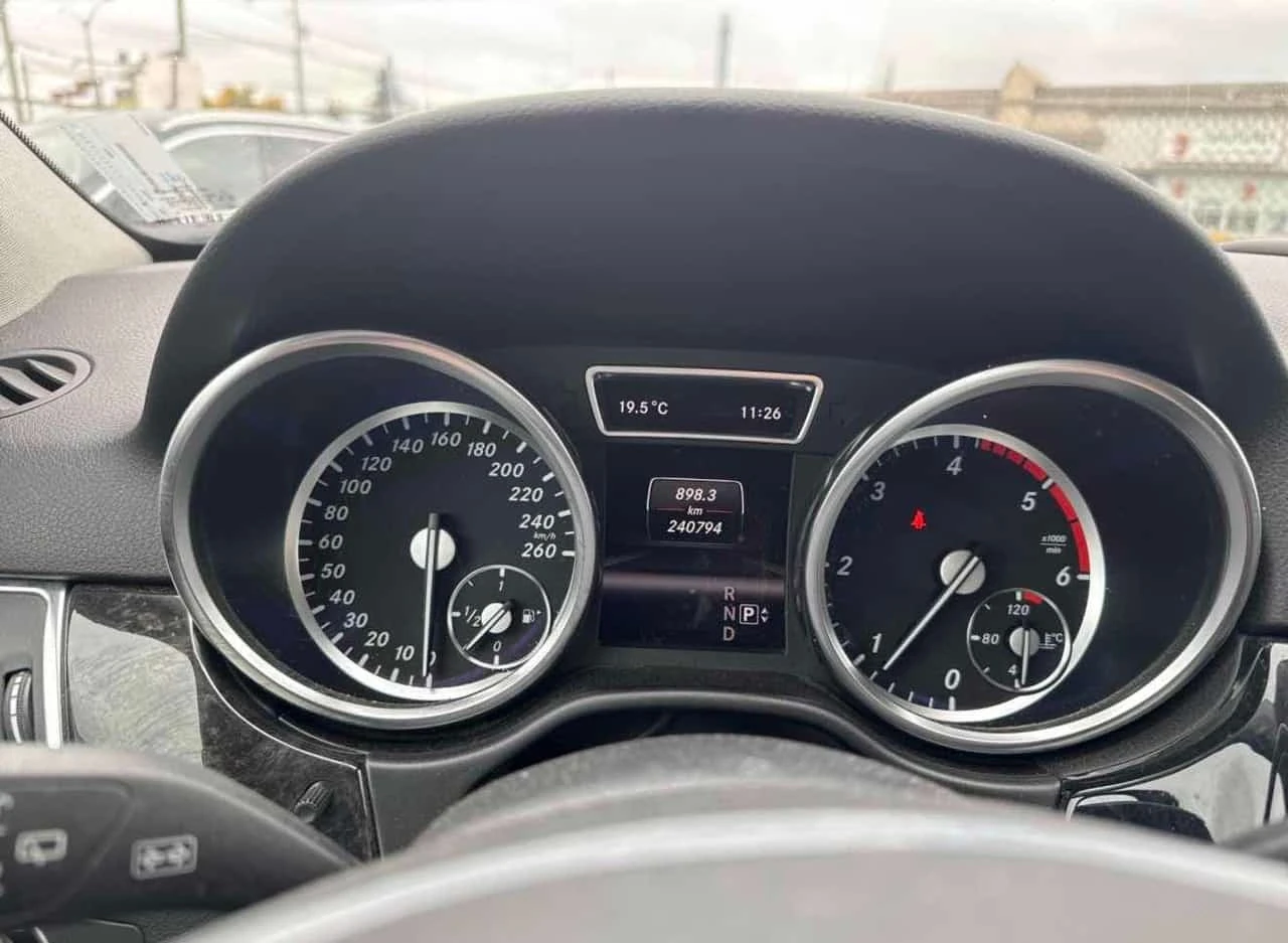 Mercedes-Benz ML 350 * BlueTEC * CARFAX * ���� �� �� | Mobile.bg � ����������� 8