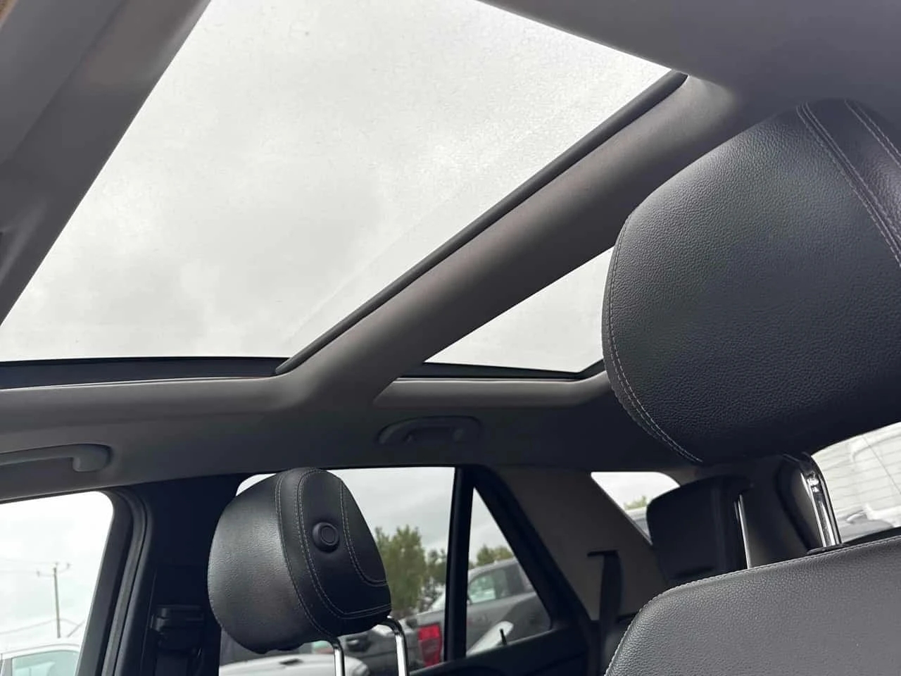 Mercedes-Benz ML 350 * BlueTEC * CARFAX * ���� �� �� | Mobile.bg � ����������� 10