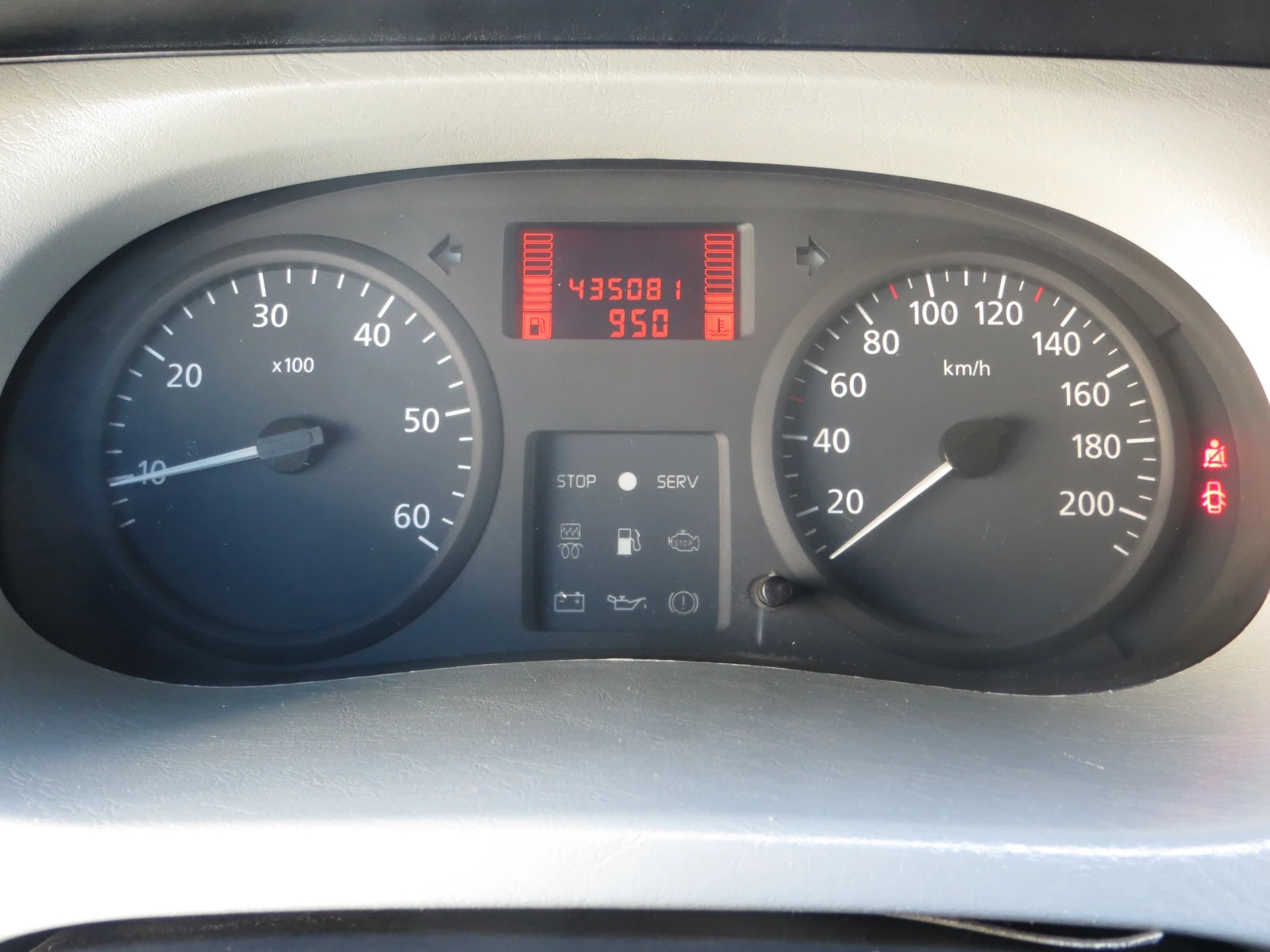 Renault Trafic 1, 9 DCI - изображение 9