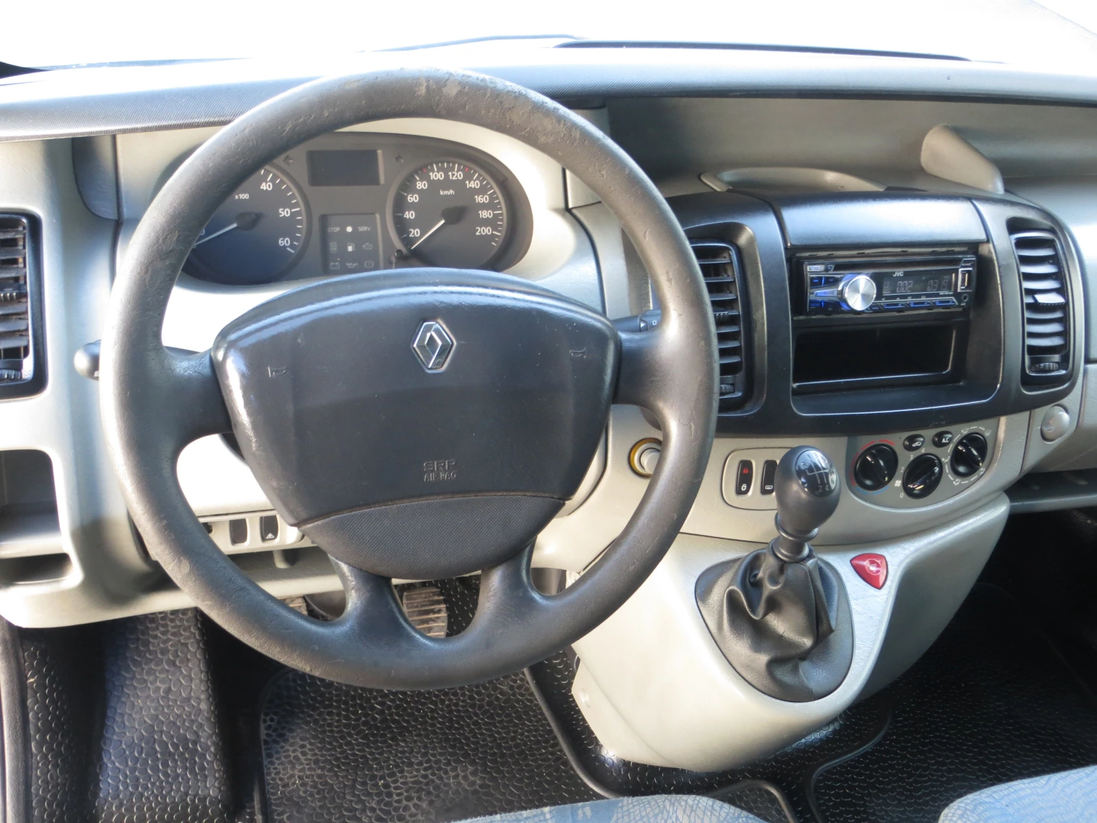 Renault Trafic 1, 9 DCI - изображение 8