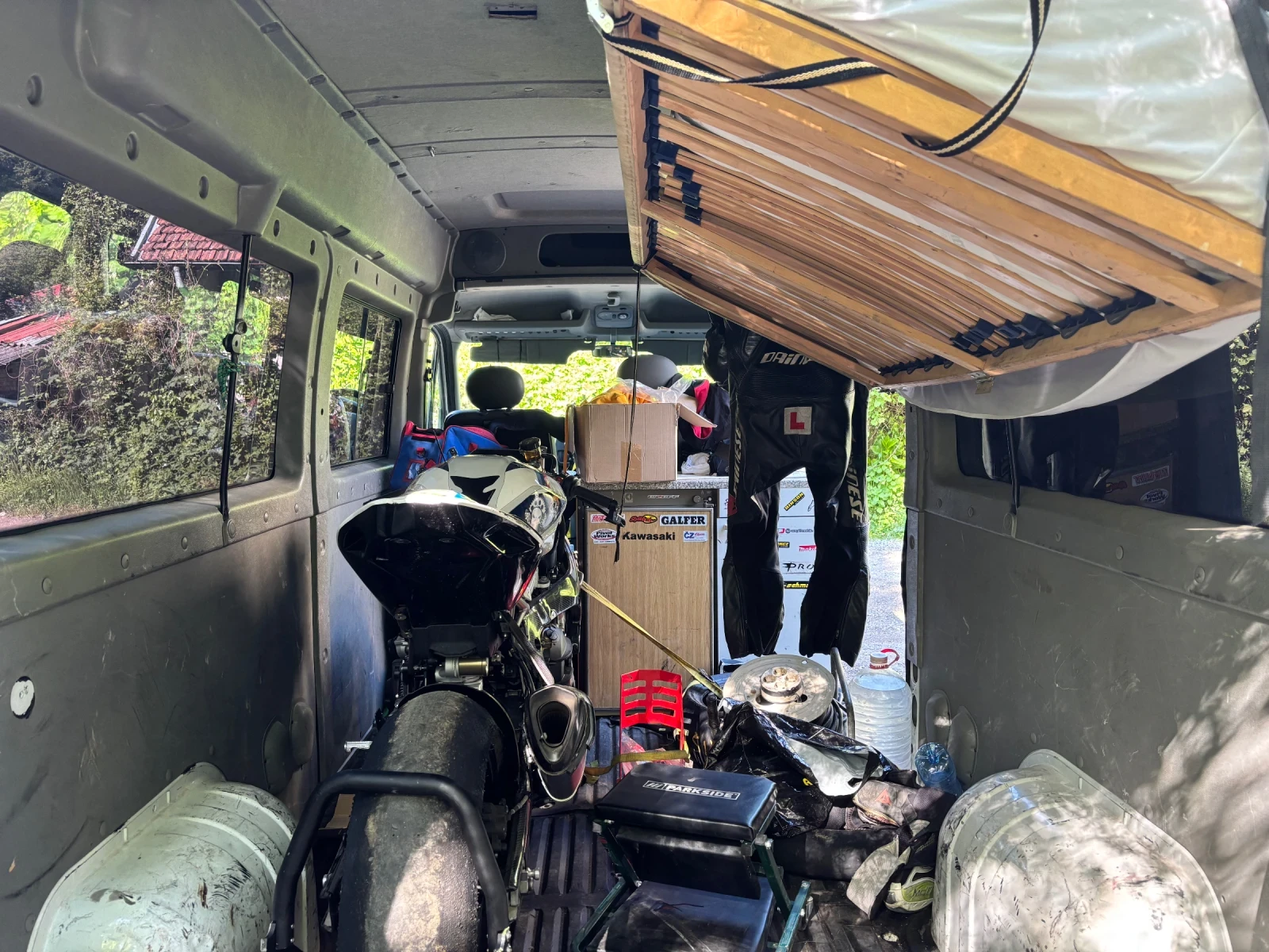 Renault Master 2.5 D, снимка 10 - Бусове и автобуси - 54688245