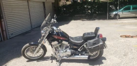  Suzuki Intruder