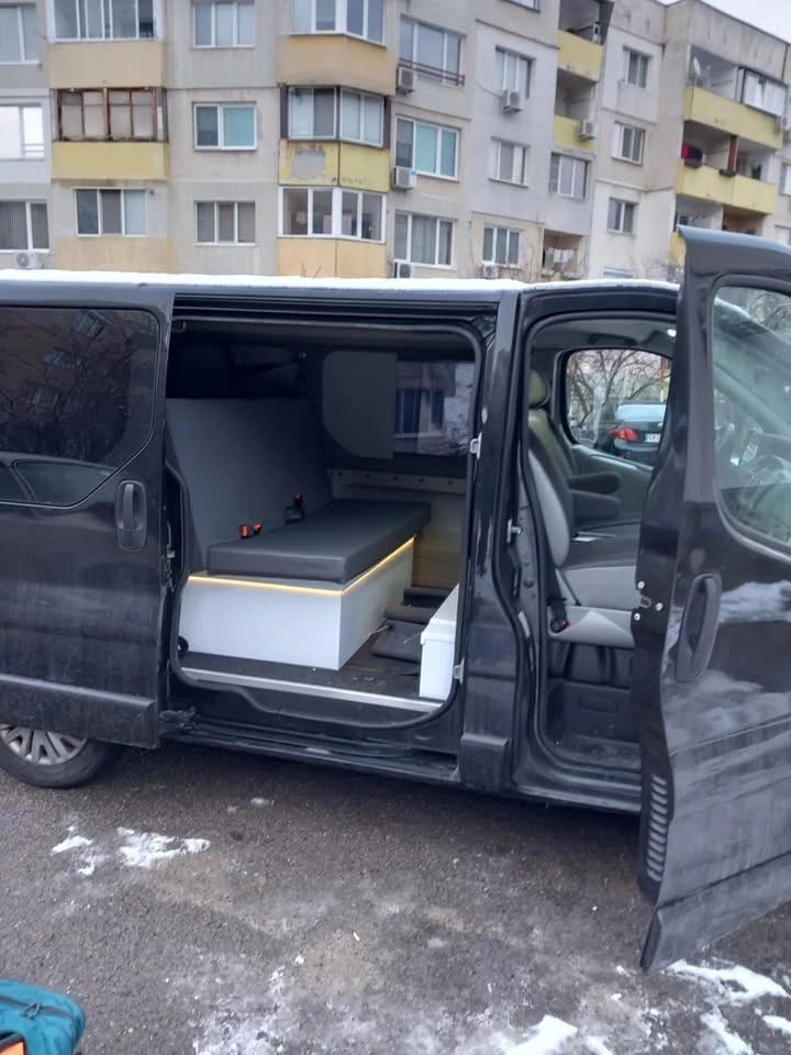 Кемпер Други Opel Vivaro Бус-Кемпер, снимка 2 - Каравани и кемпери - 48550644