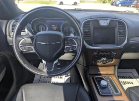 Chrysler 300c 5.7 HEMI * PLATINUM EDITION * AWD * ОБДУХ * CARFAX, снимка 6