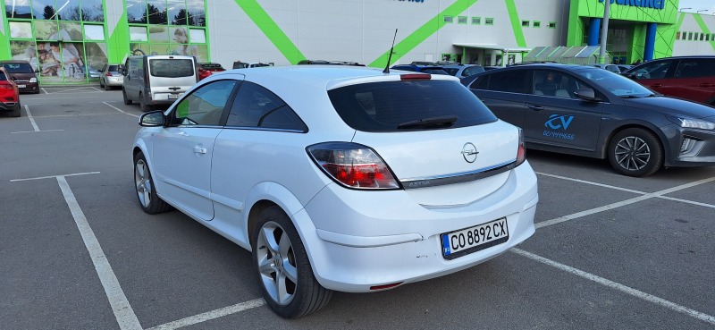 Opel Astra GTC, снимка 15 - Автомобили и джипове - 46390486