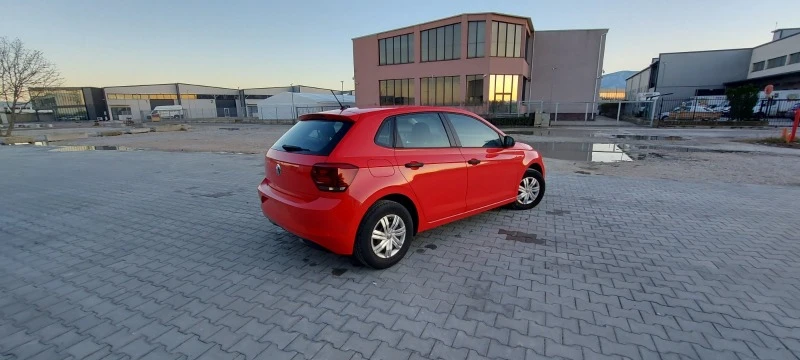 VW Polo 1.0i, снимка 3 - Автомобили и джипове - 47387972