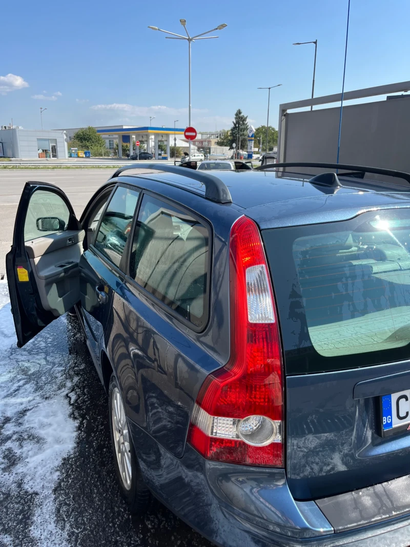 Volvo V50 T5 2.4 AWD, снимка 7 - Автомобили и джипове - 47320946