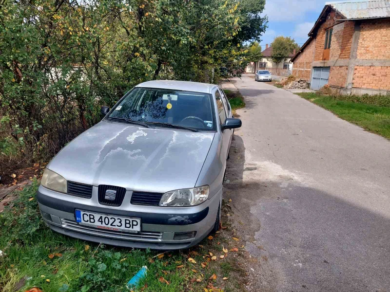 Seat Cordoba, снимка 1 - Автомобили и джипове - 47600212