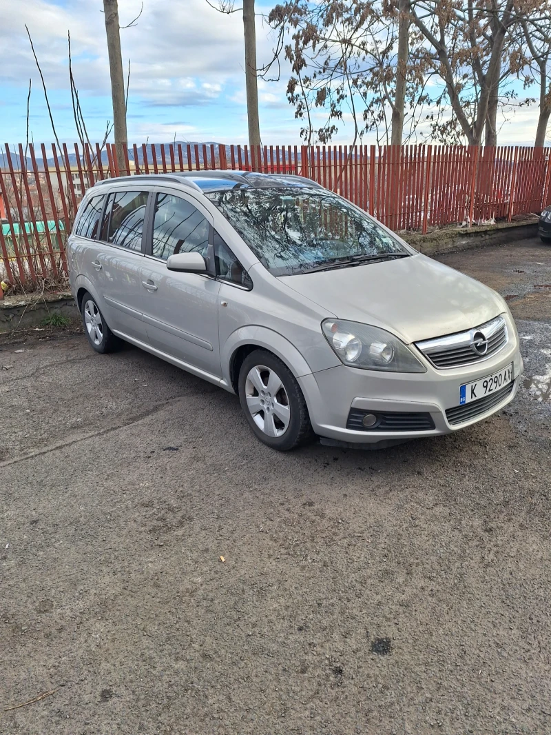 Opel Zafira B, снимка 1 - Автомобили и джипове - 49579243