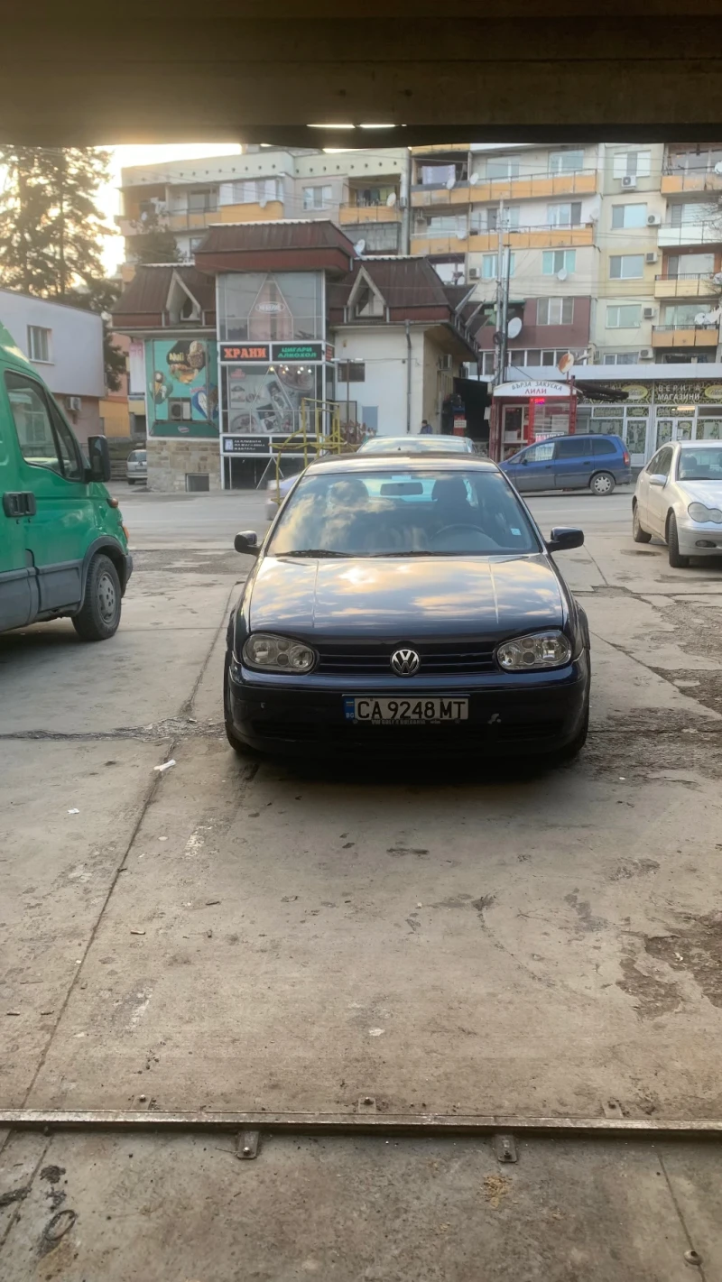 VW Golf 1.6 101, снимка 1 - Автомобили и джипове - 49274515