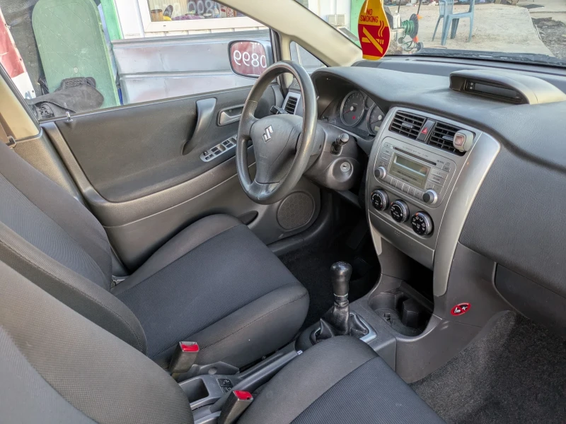 Suzuki Liana 1.6i 4x4, снимка 8 - Автомобили и джипове - 49379831