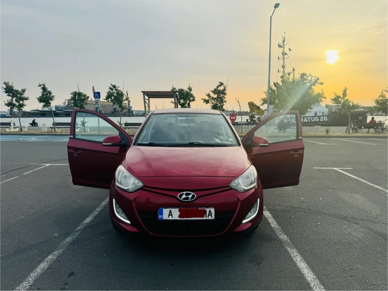 Hyundai I20 1.4 регистрирана бензин и газ, снимка 4 - Автомобили и джипове - 52305206
