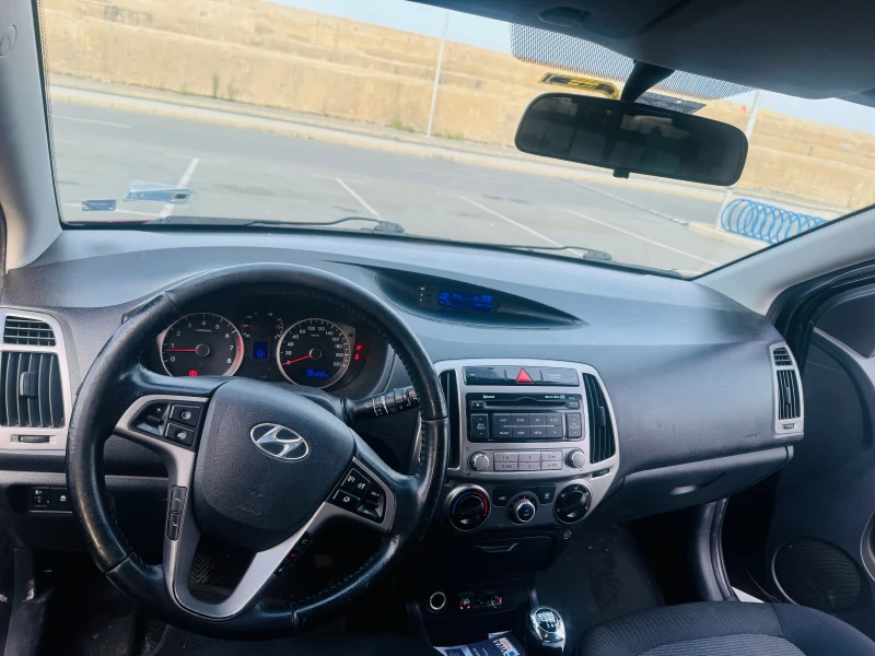 Hyundai I20 1.4 регистрирана бензин и газ, снимка 7 - Автомобили и джипове - 52305206