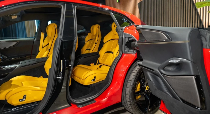 Ferrari Purosangue 6.5 V12 AWD F1, снимка 10 - Автомобили и джипове - 51919936