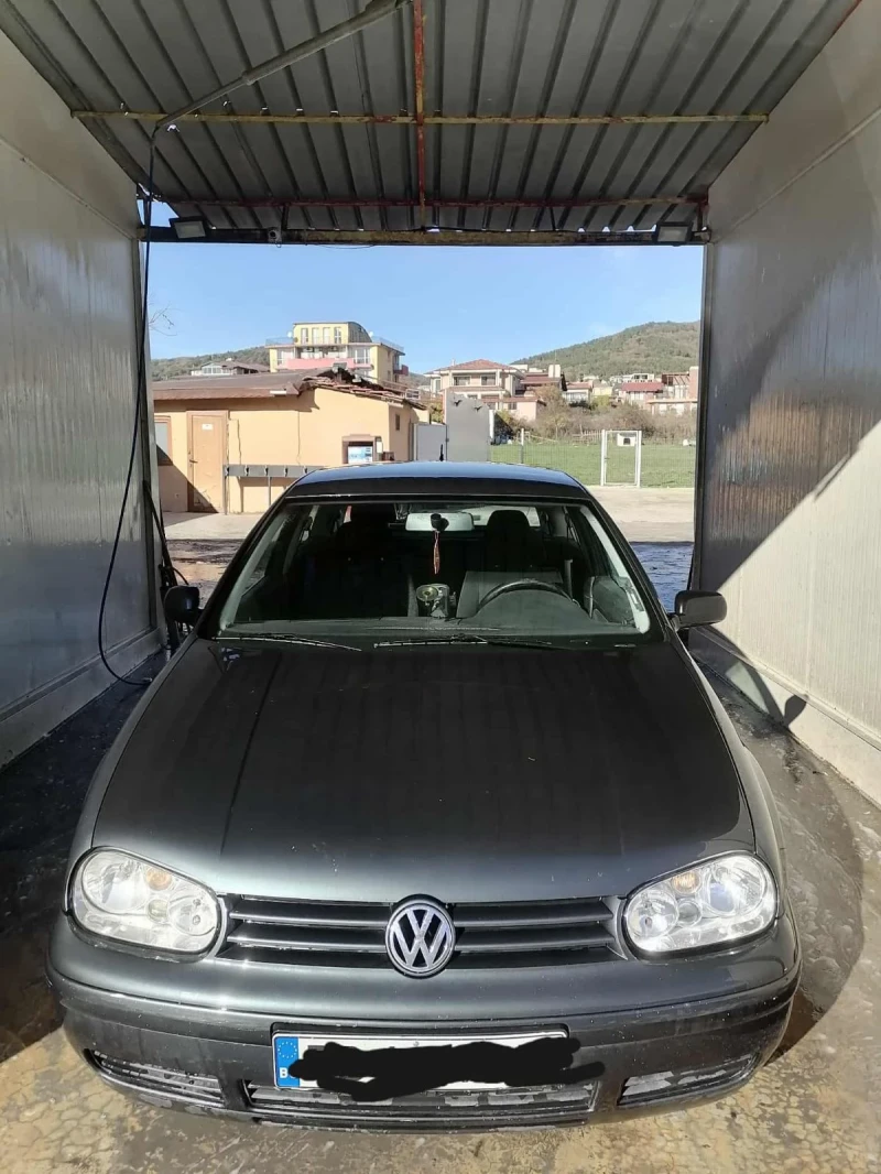 VW Golf 1.6, снимка 2 - Автомобили и джипове - 52696537