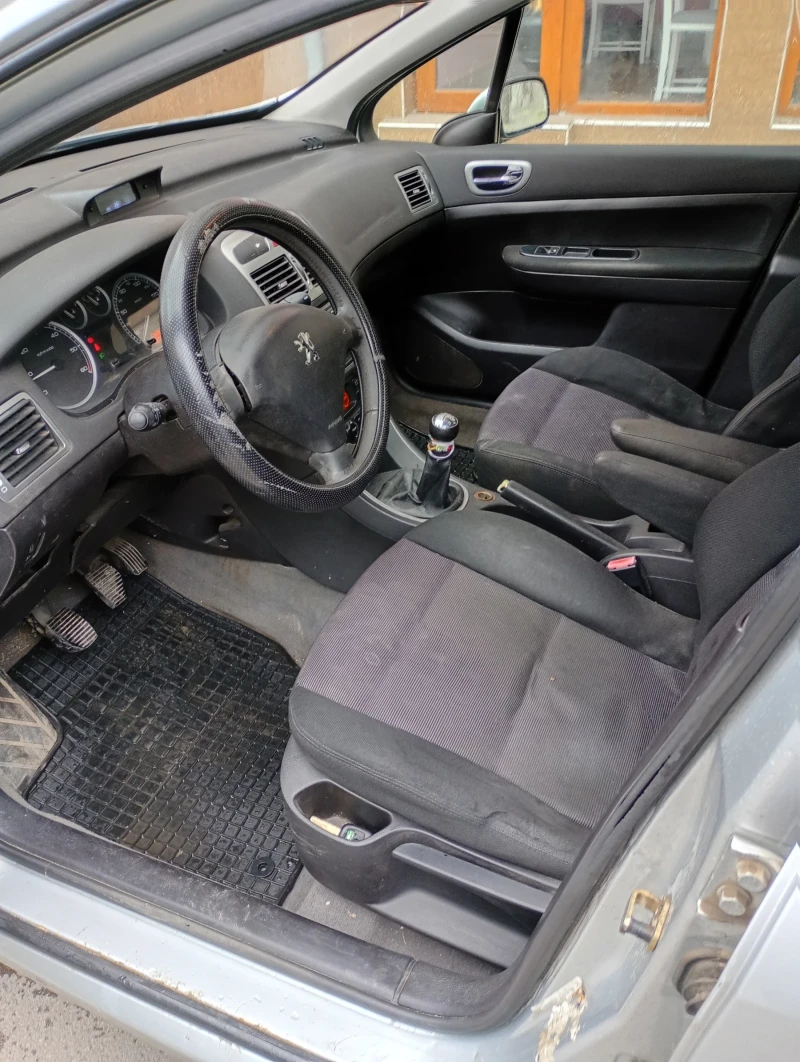 Peugeot 307 2.0 HDi Климатроник Нови Гуми , снимка 5 - Автомобили и джипове - 52855576