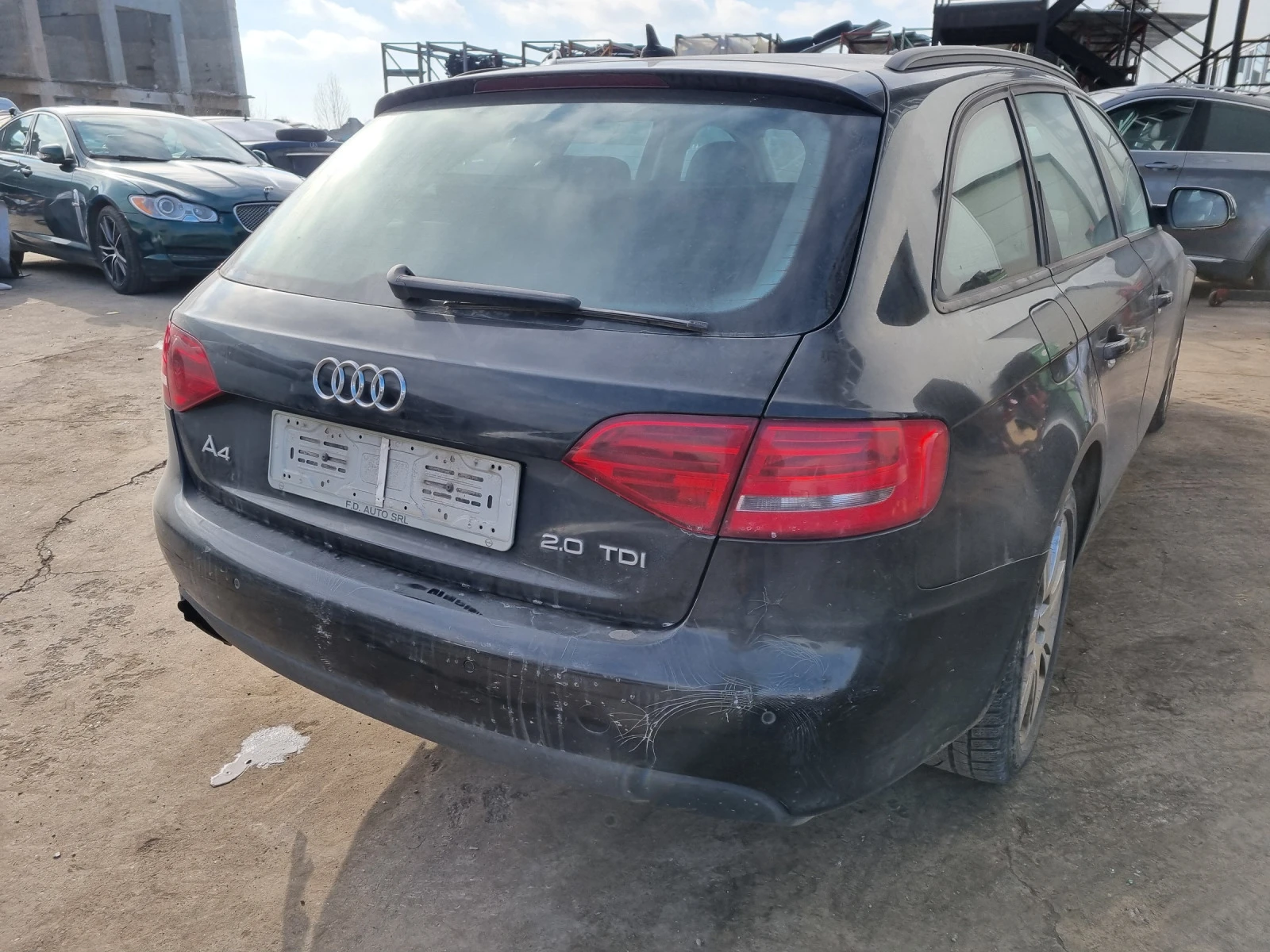 Audi A4 2.0dizel -143ks-2010god-На части!!! - изображение 4