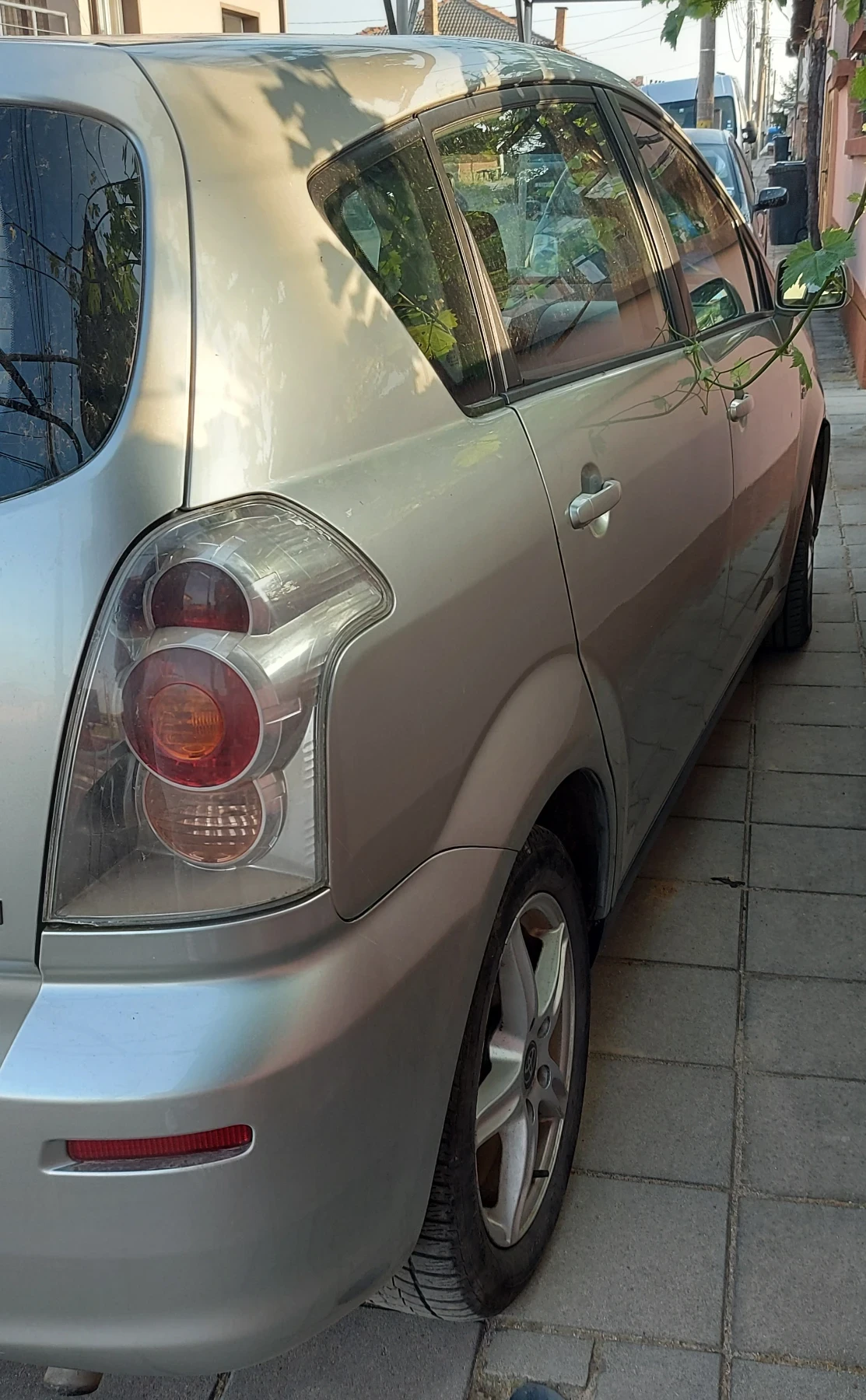 Toyota Corolla verso  - изображение 4