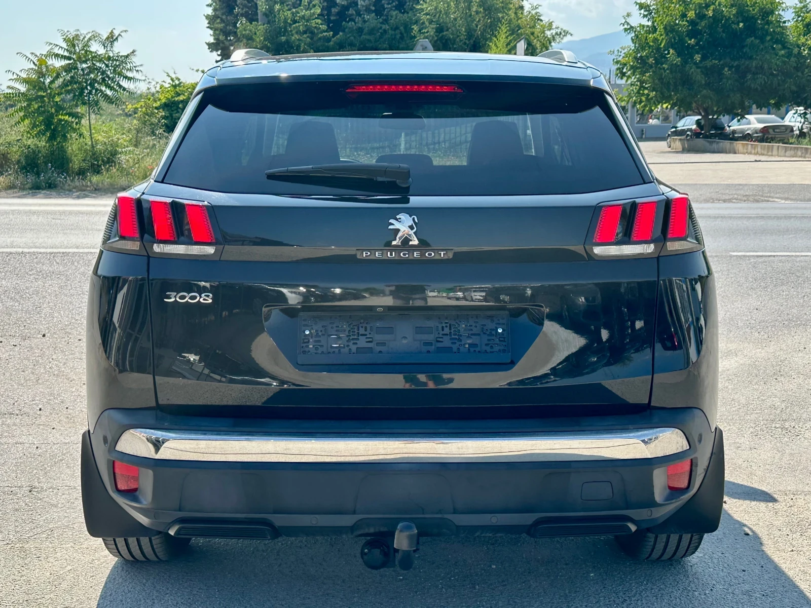 Peugeot 3008 1.5HDI ALLURE EAT8 - изображение 5