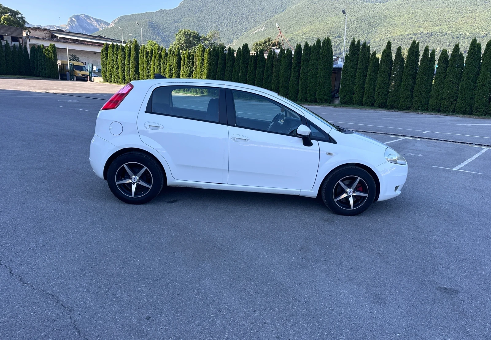 Fiat Punto GRANDE - 1.3M-JET - КЛИМАТИК - изображение 4