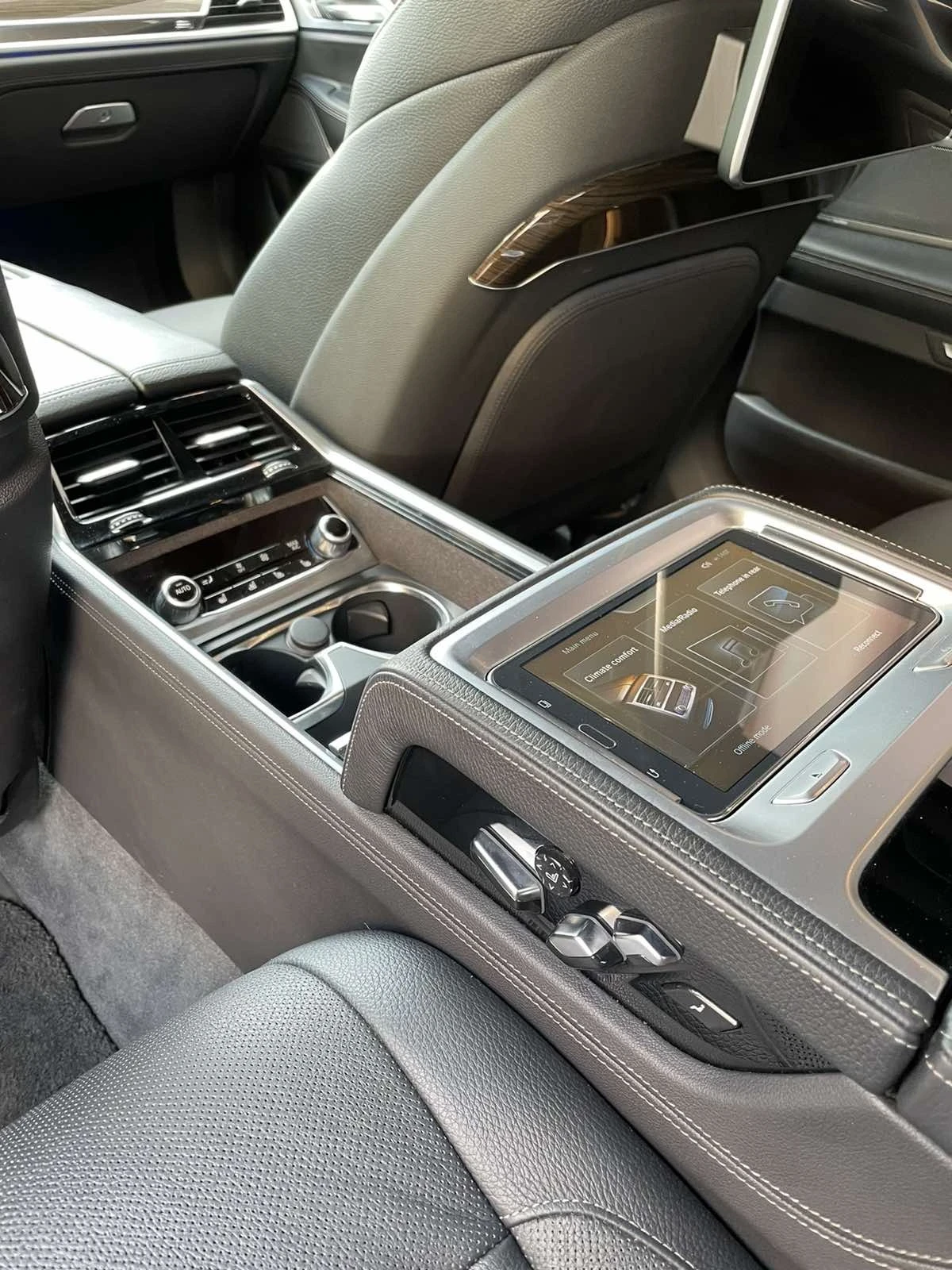 BMW 730 Дълга база - изображение 6