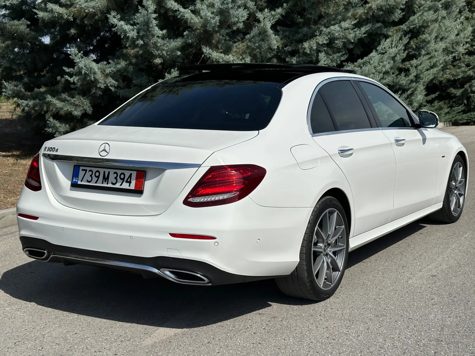 Mercedes-Benz E 220 D/300D/AMG/PANO/360 /MULTIBEAM/KEYLESS/МАСАЖ/DISTR - изображение 5