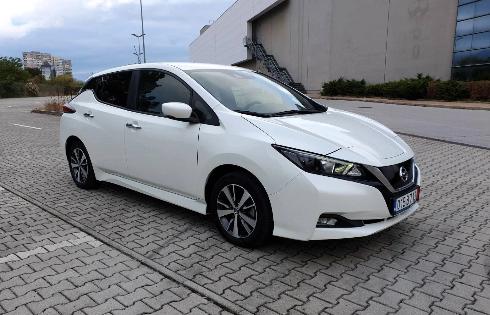 Nissan Leaf  40kWh/150hp/46000km. - изображение 3