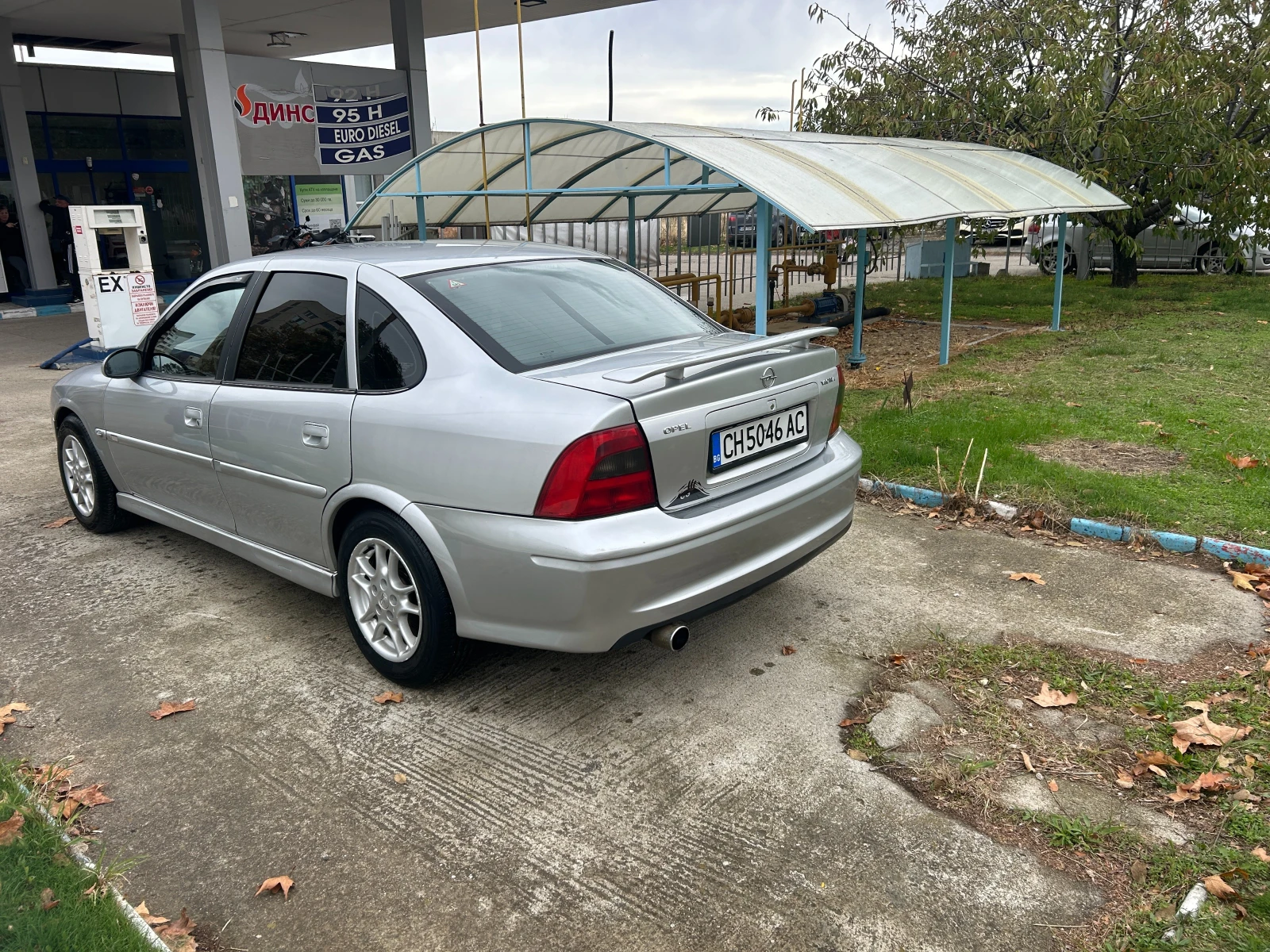 Opel Vectra Бензин/ГАЗ | Mobile.bg — изображение 6