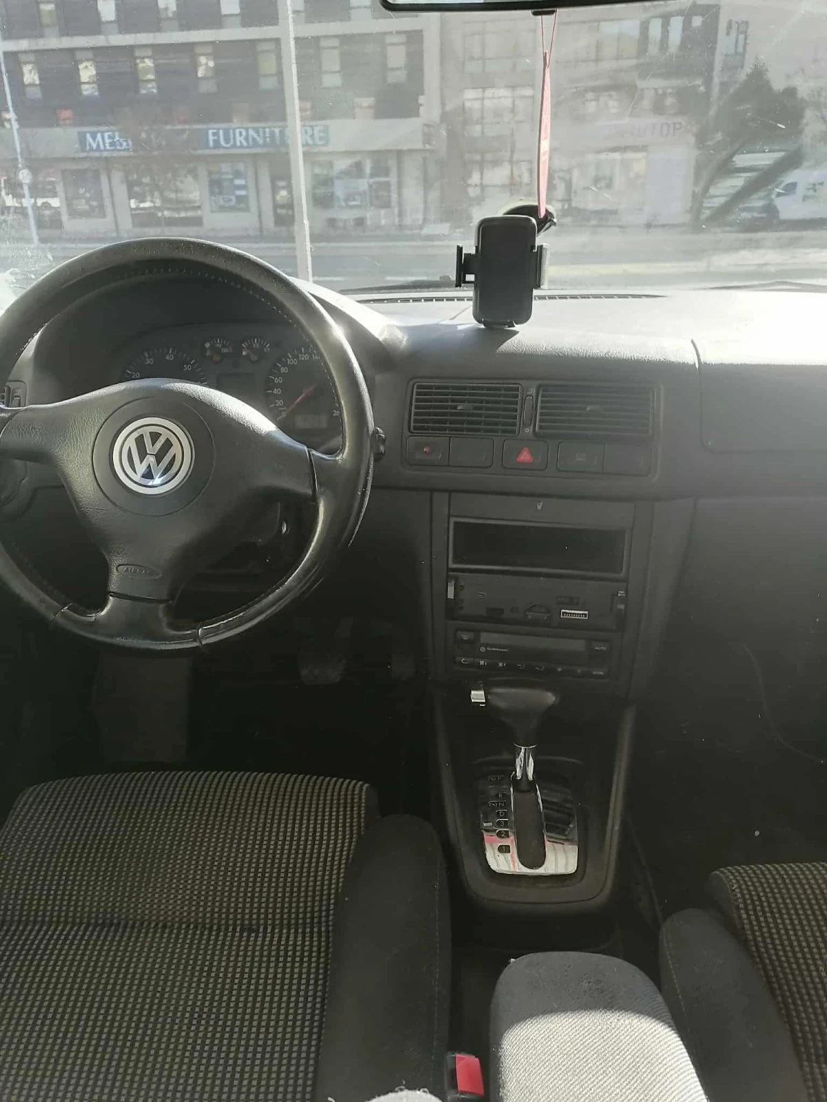 VW Golf 1.6 - изображение 4