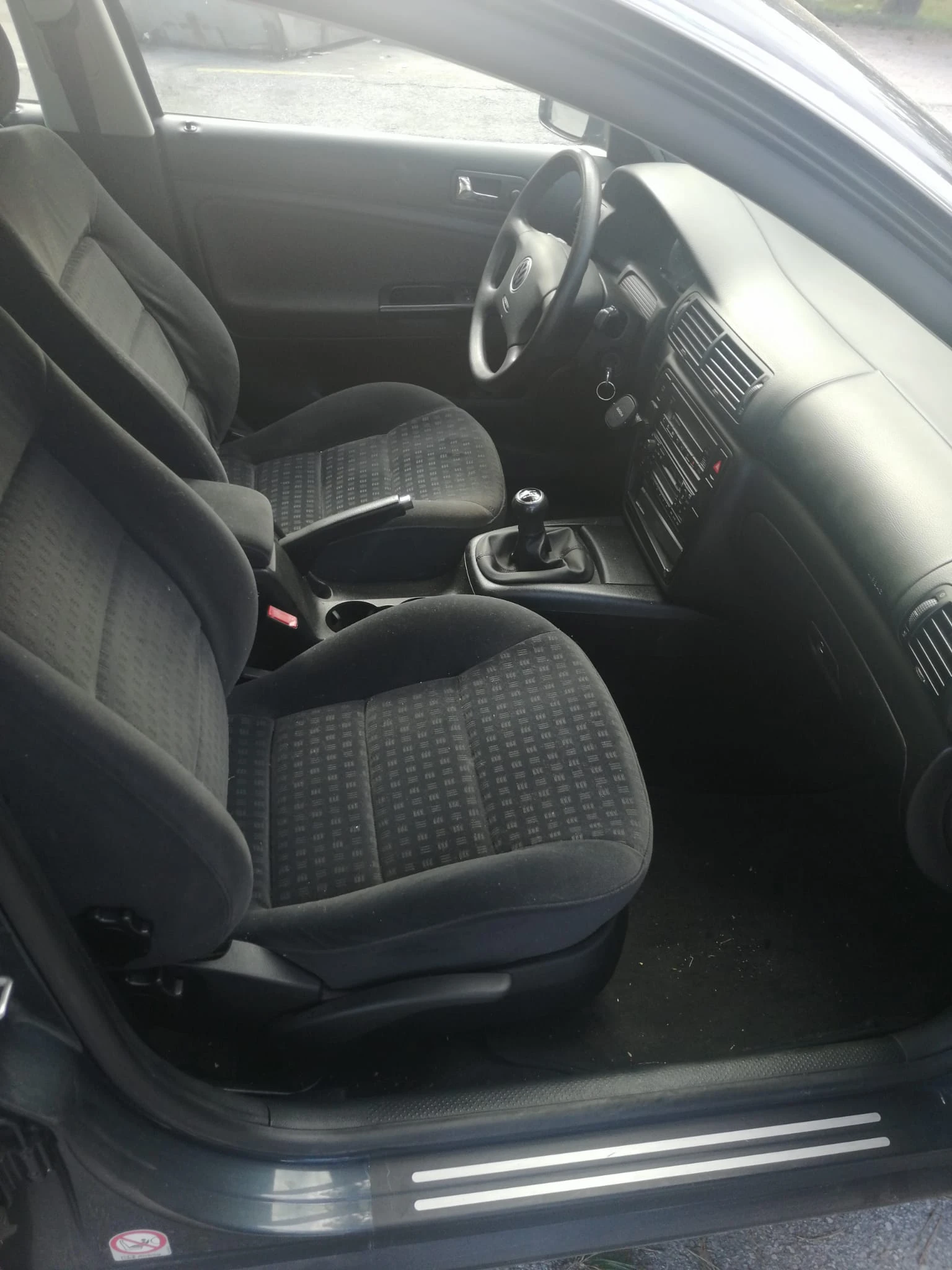 VW Passat, снимка 8 - Автомобили и джипове - 53863734