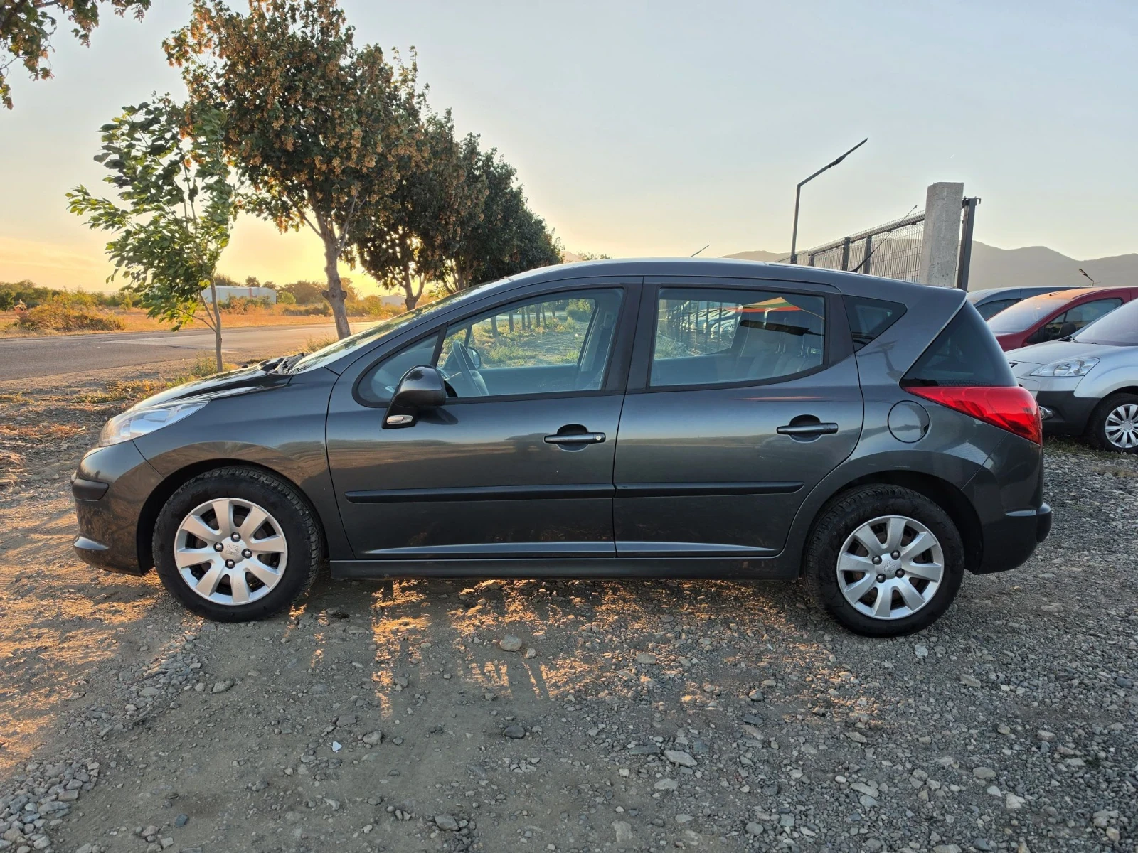 Peugeot 207 1.4i | Mobile.bg � ����������� 3