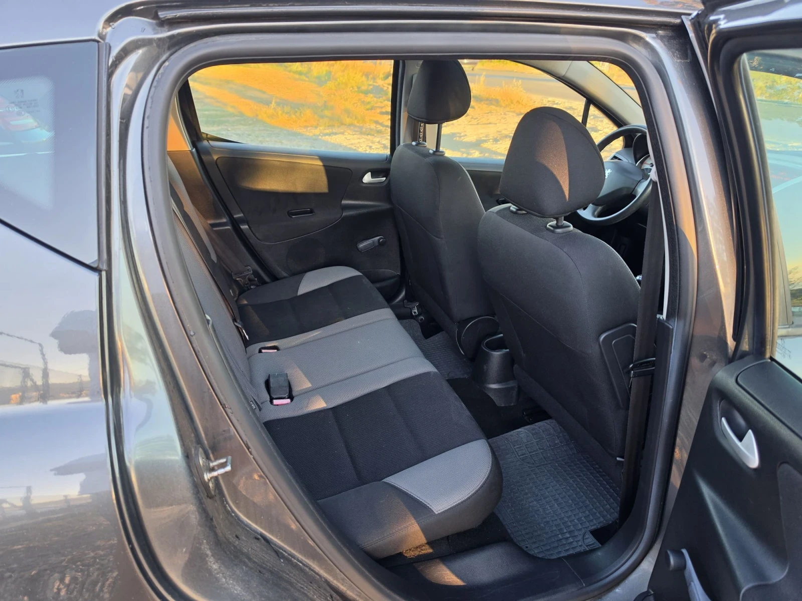 Peugeot 207 1.4i | Mobile.bg � ����������� 15