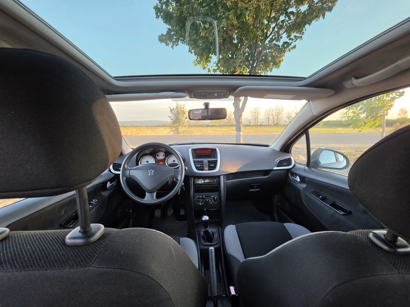 Peugeot 207 1.4i | Mobile.bg � ����������� 9