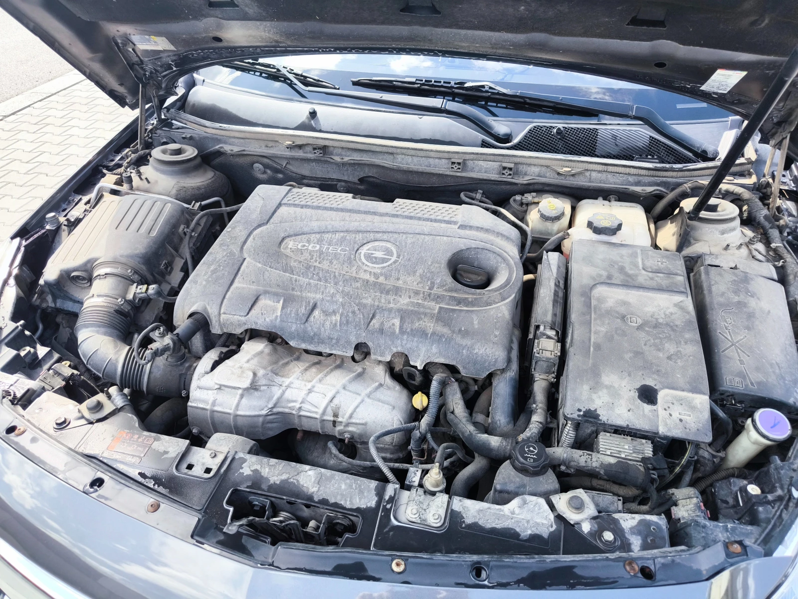 Opel Insignia, снимка 6 - Автомобили и джипове - 54233316