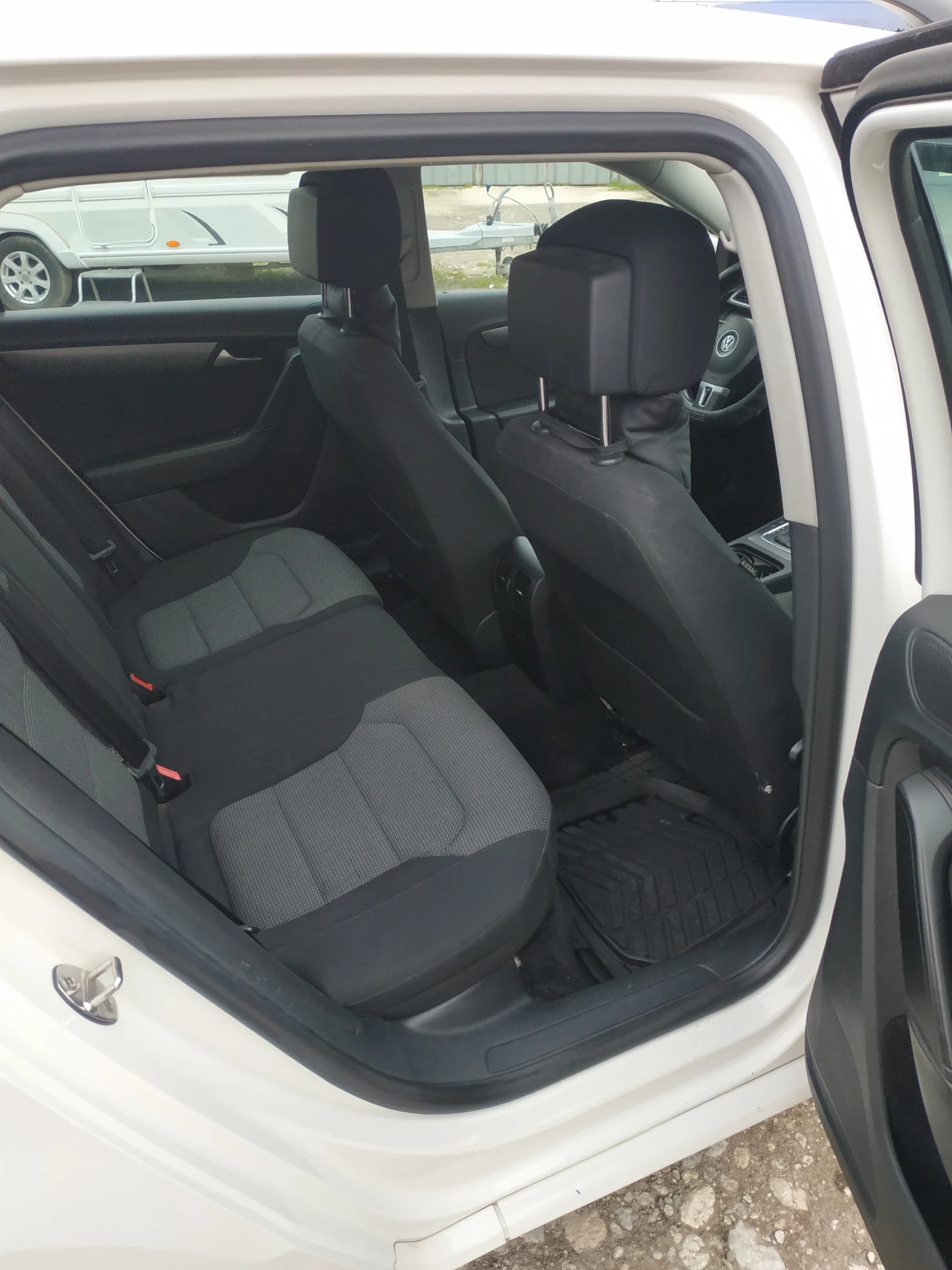 VW Passat 2.0 TDI DSG Variant, снимка 15 - Автомобили и джипове - 54281551