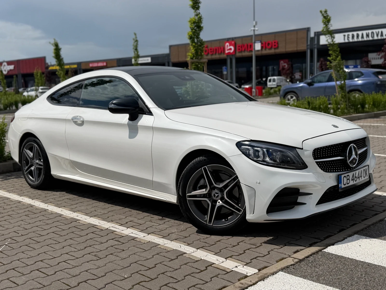 Mercedes-Benz C 300 Coupe AMG / Burmester / 4Matic / Pano