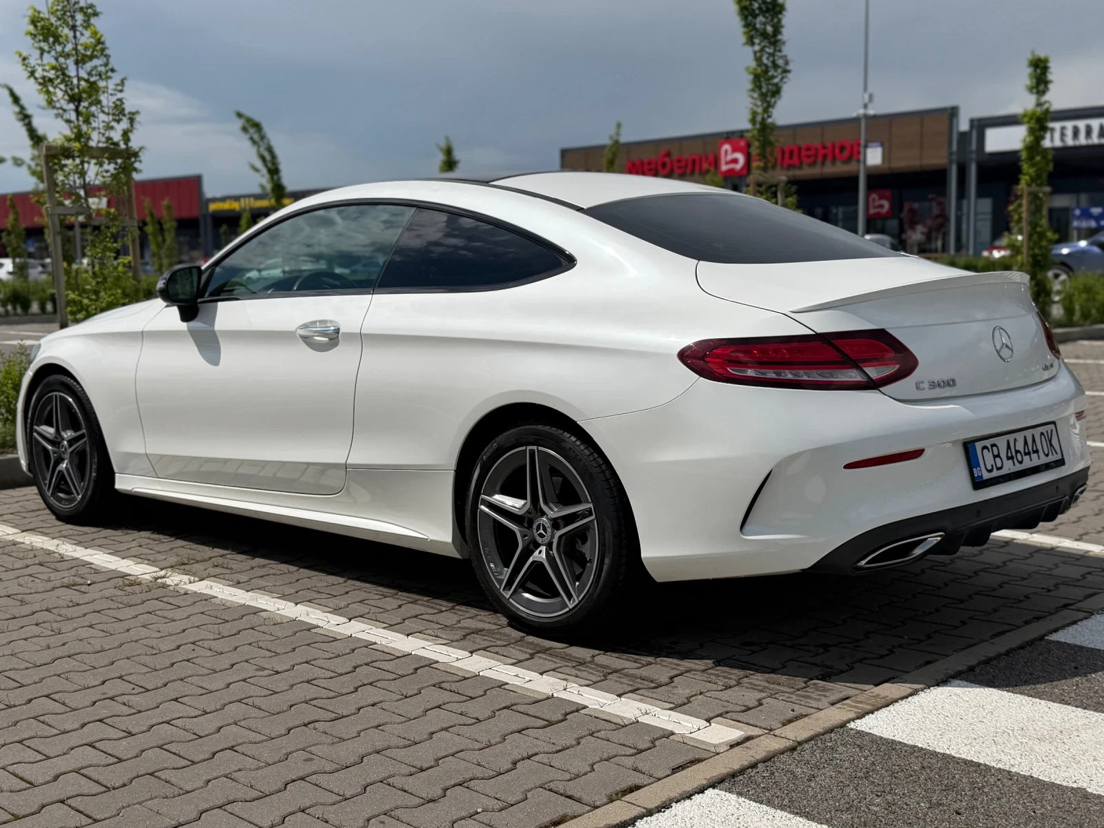 Mercedes-Benz C 300 Coupe AMG / Burmester / 4Matic / Pano, снимка 6 - Автомобили и джипове - 54608062