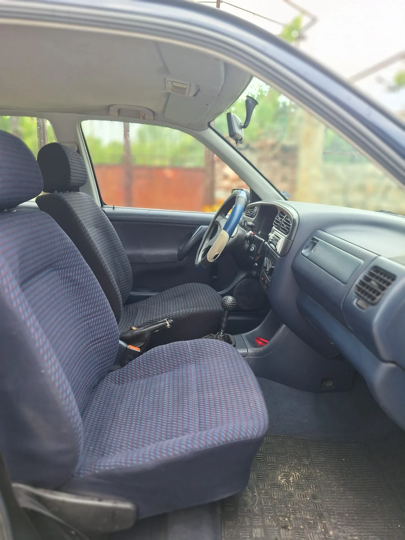 VW Vento, снимка 14 - Автомобили и джипове - 54610890