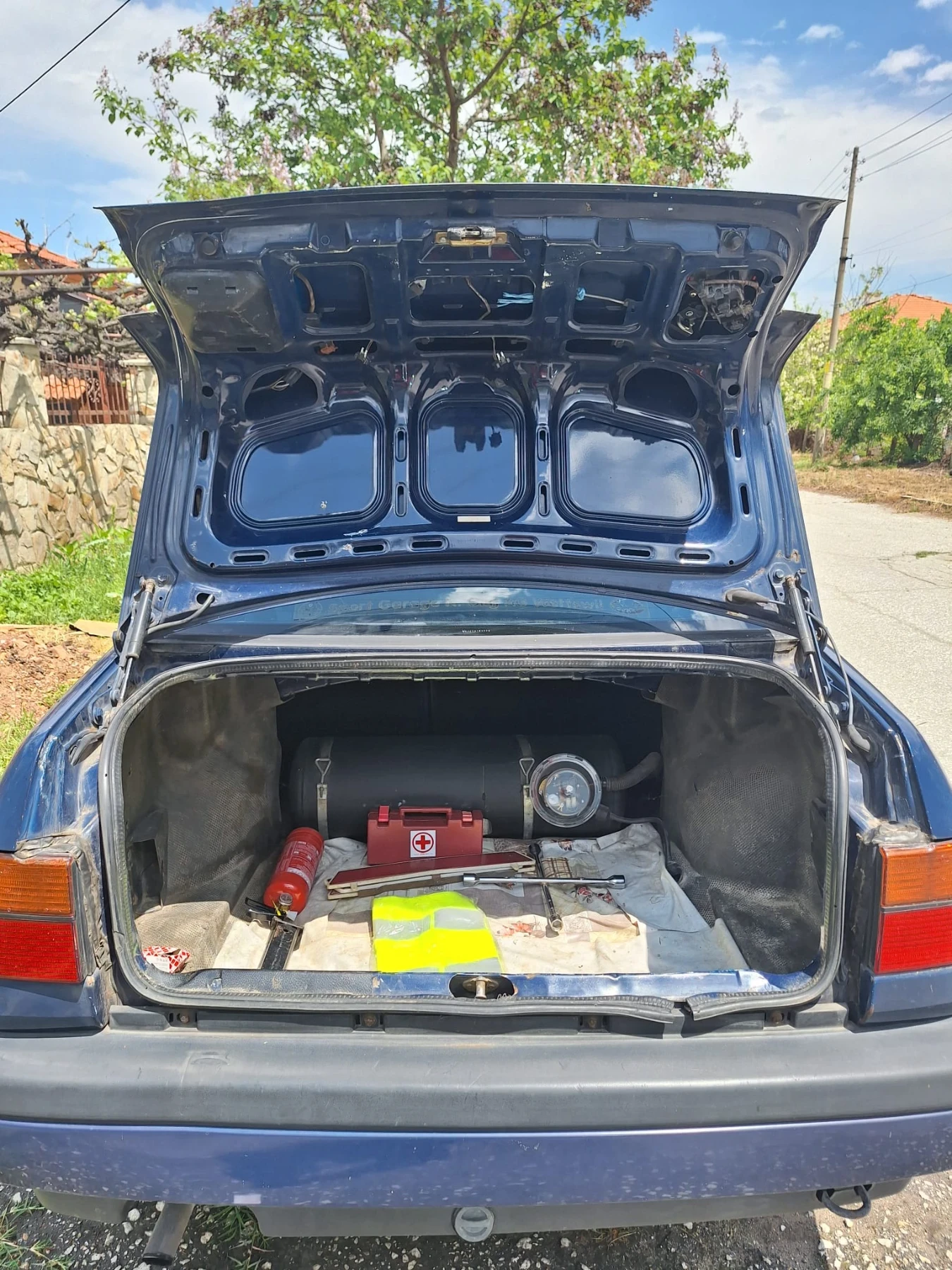 VW Vento, снимка 11 - Автомобили и джипове - 54610890