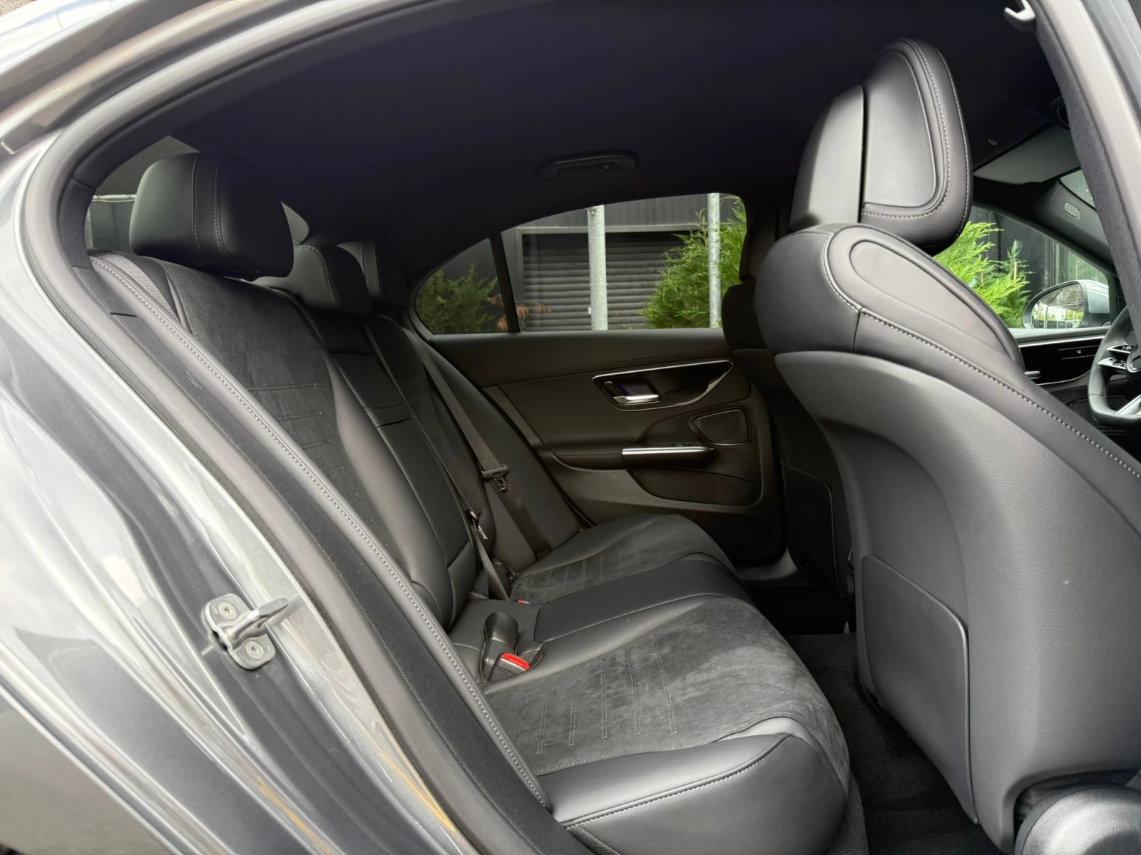Mercedes-Benz C 220 AMG/BRAND NEW, снимка 13 - Автомобили и джипове - 54643439