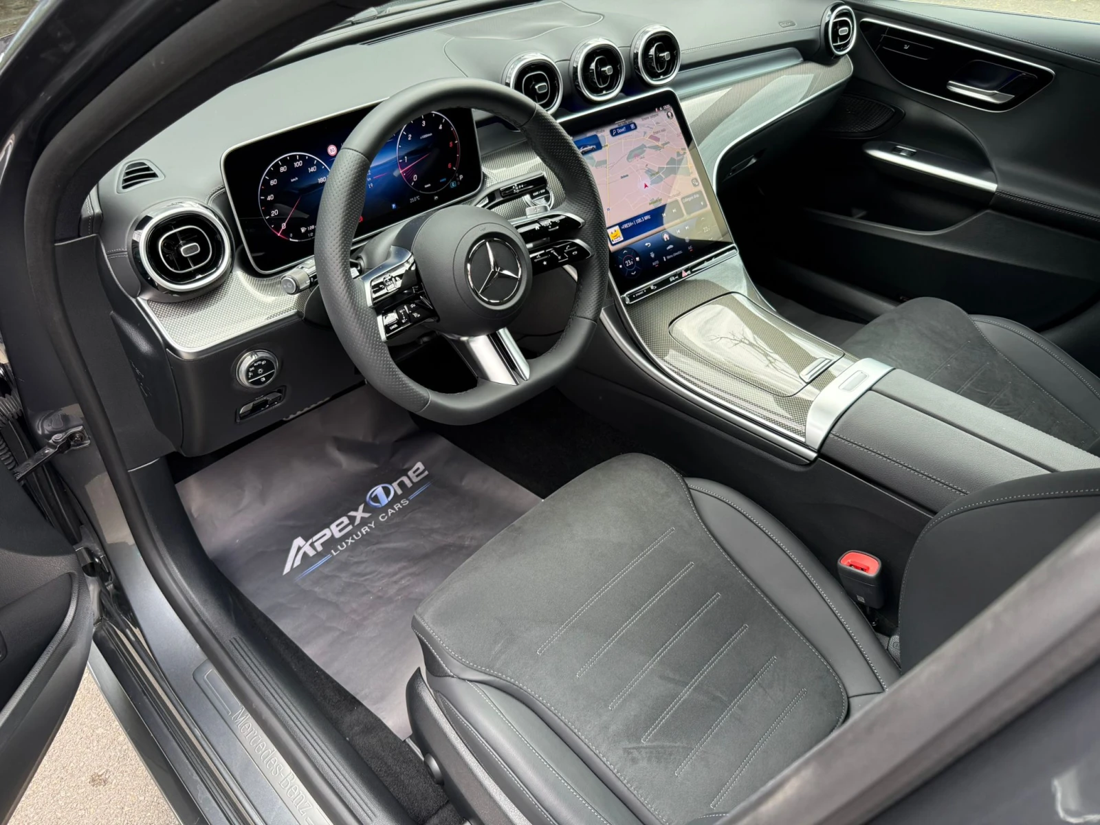 Mercedes-Benz C 220 AMG/BRAND NEW, снимка 8 - Автомобили и джипове - 54643439