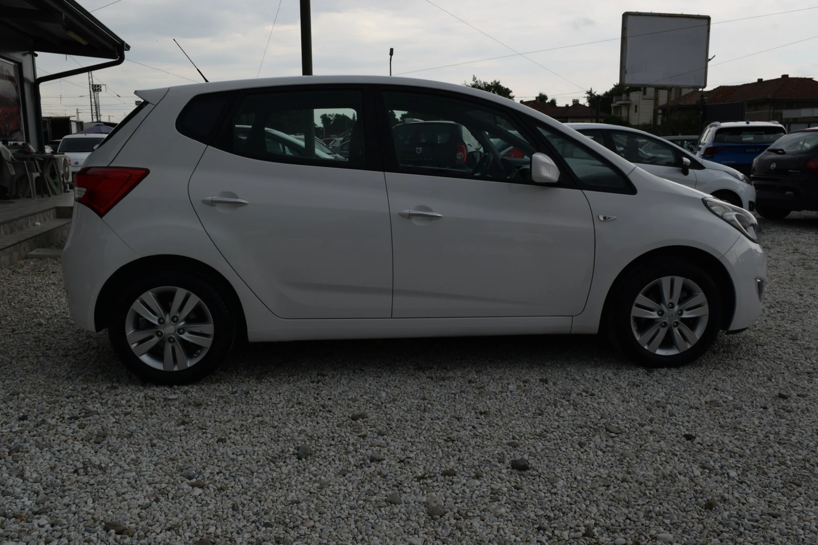 Hyundai Ix20 1.4crdi* 90 kc* Euro5B* , снимка 8 - Автомобили и джипове - 54776669