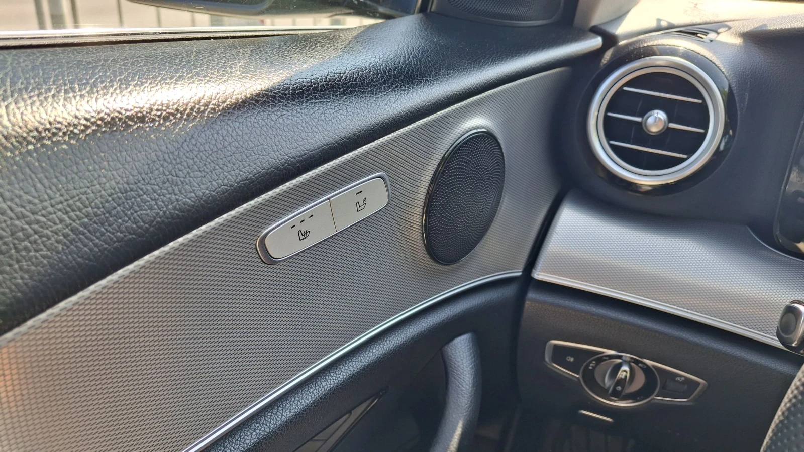 Mercedes-Benz E 220 2.2 DIZEL , снимка 11 - Автомобили и джипове - 55322935