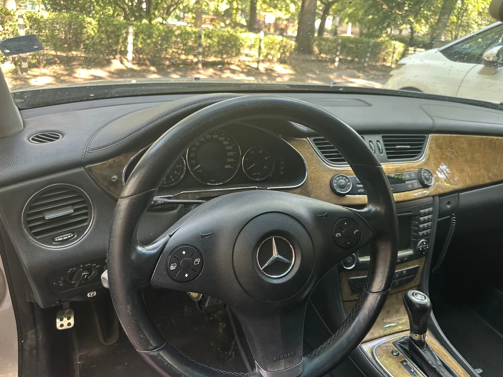 Mercedes-Benz CLS 320 W219, снимка 15 - Автомобили и джипове - 55748852